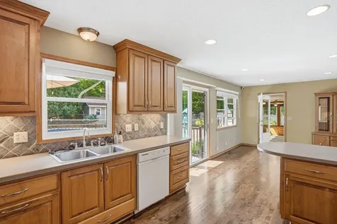 2115 Toledo Avenue N Golden Valley MN 55422