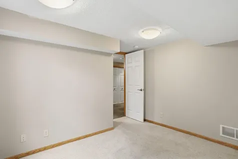 2115 Toledo Avenue N Golden Valley MN 55422