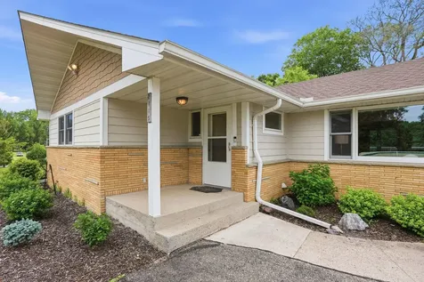 2115 Toledo Avenue N Golden Valley MN 55422