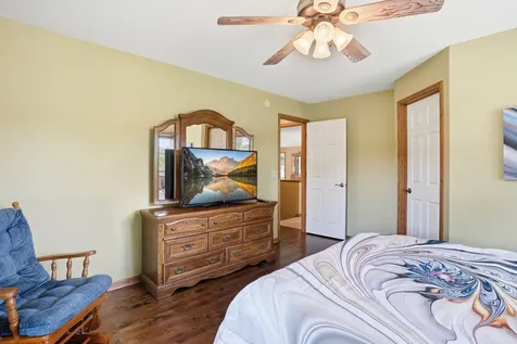 2115 Toledo Avenue N Golden Valley MN 55422