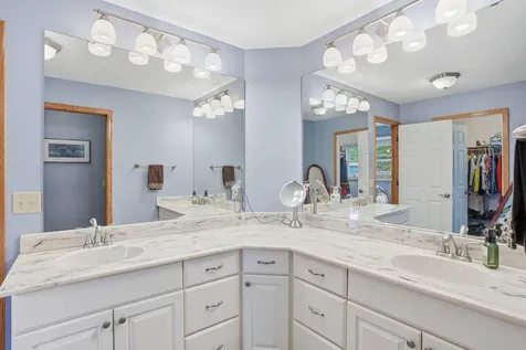 2115 Toledo Avenue N Golden Valley MN 55422