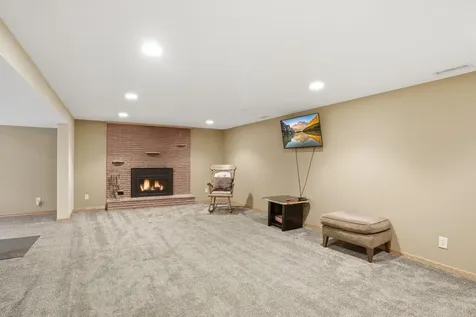 2115 Toledo Avenue N Golden Valley MN 55422