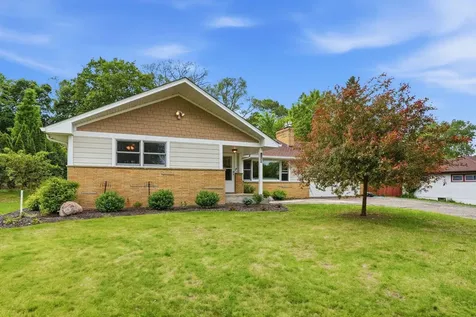 2115 Toledo Avenue N Golden Valley MN 55422