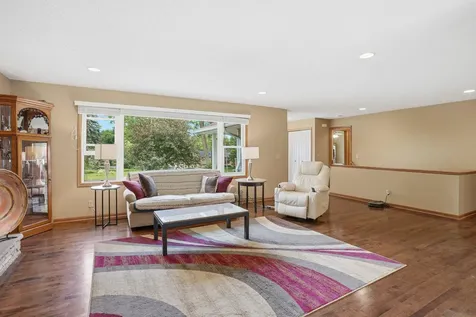 2115 Toledo Avenue N Golden Valley MN 55422