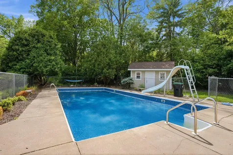2115 Toledo Avenue N Golden Valley MN 55422