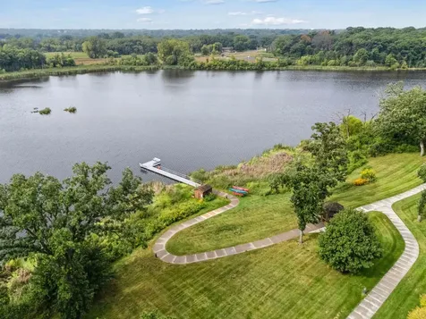 1900 Rush Lake Trail New Brighton MN 55112
