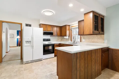 902 11th Avenue SW Austin MN 55912