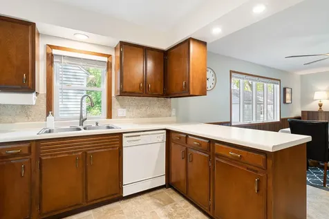 902 11th Avenue SW Austin MN 55912