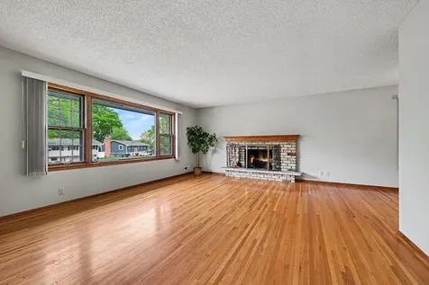 12919 5th Avenue S Burnsville MN 55337
