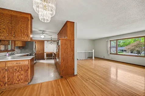 12919 5th Avenue S Burnsville MN 55337
