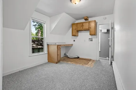 335 9th Avenue S Fargo ND 58103
