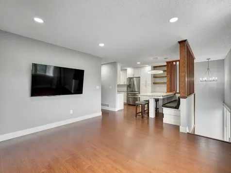 7633 Maplebrook Parkway N Brooklyn Park MN 55445