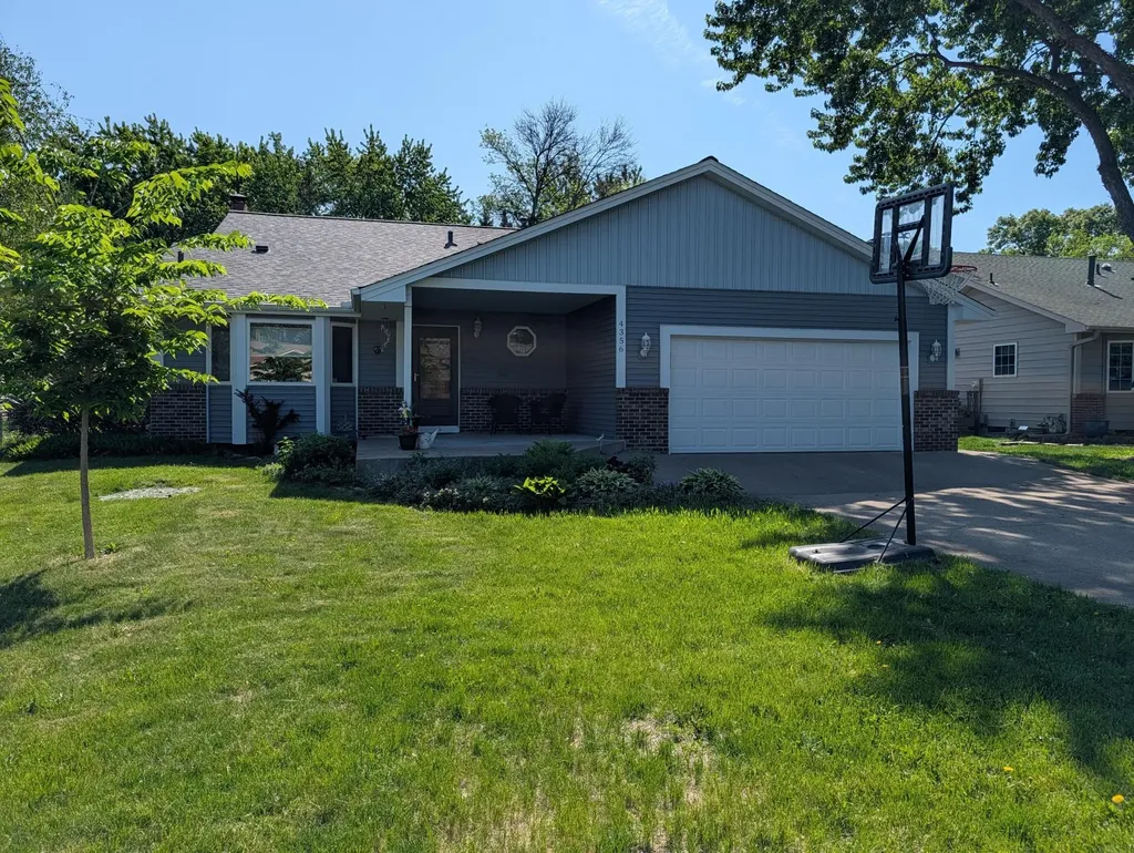4356 Grimes Avenue N Robbinsdale MN 55422