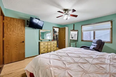 4356 Grimes Avenue N Robbinsdale MN 55422