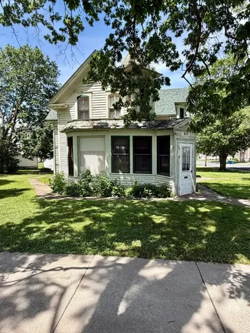 400 W Main Street Belle Plaine MN 56011