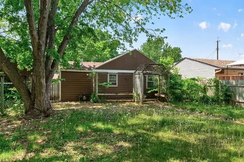 225 6th Avenue SE Osseo MN 55369