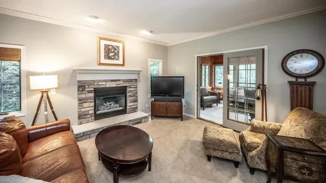 4015 Hosford Hills Road Eagan MN 55123