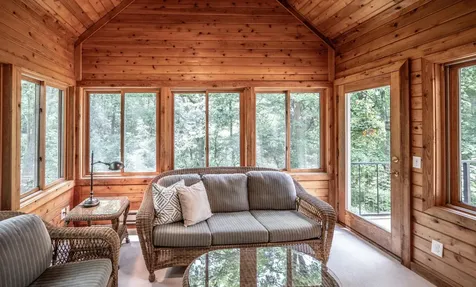 4015 Hosford Hills Road Eagan MN 55123