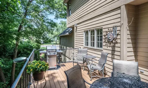 4015 Hosford Hills Road Eagan MN 55123
