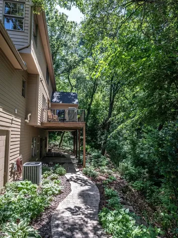 4015 Hosford Hills Road Eagan MN 55123