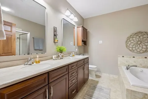 1454 Steeplechase Lane Eagan MN 55122