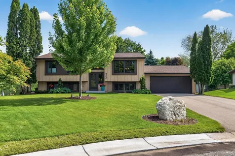 4500 Ranchview Lane N Plymouth MN 55446