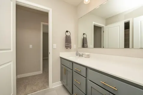 1716 Rainier Drive Shakopee MN 55379