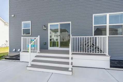 1716 Rainier Drive Shakopee MN 55379
