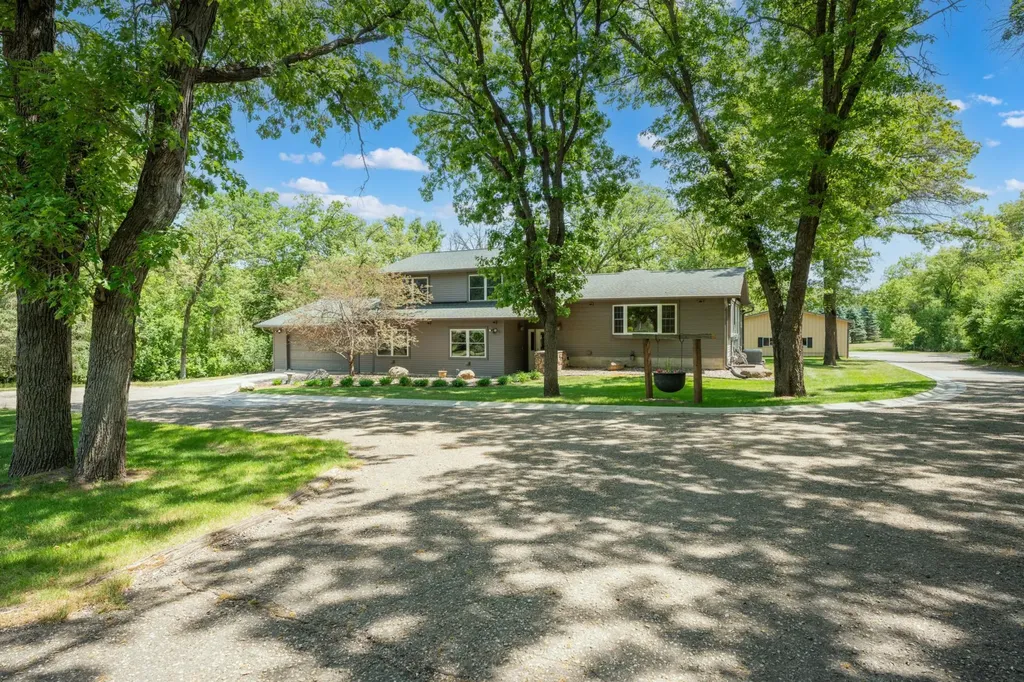 2000 Schmidt Court SE Rochester MN 55904