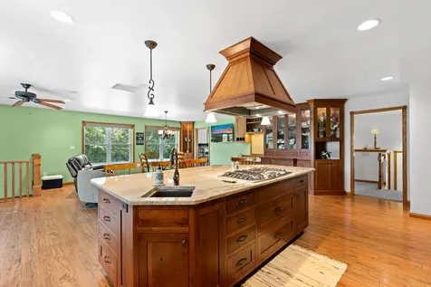 2000 Schmidt Court SE Rochester MN 55904