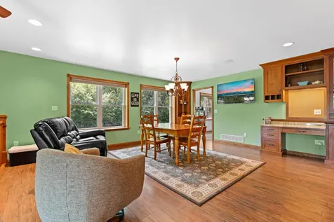 2000 Schmidt Court SE Rochester MN 55904