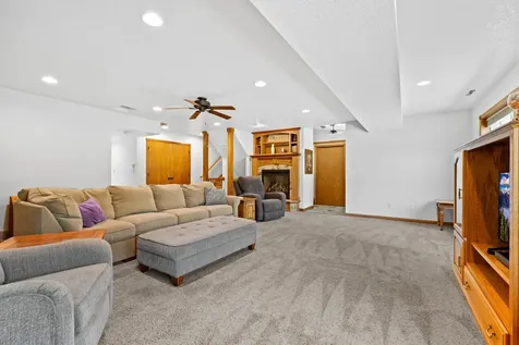 2000 Schmidt Court SE Rochester MN 55904