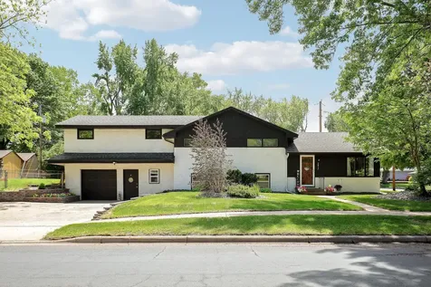 2817 W 108th Street Bloomington MN 55431