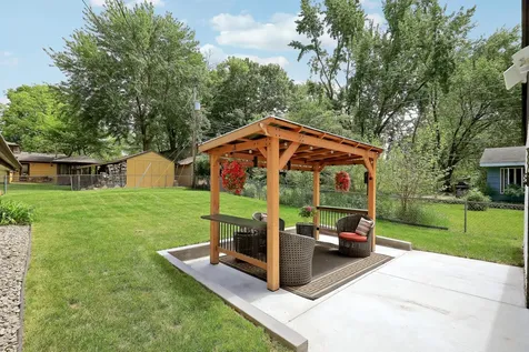 2817 W 108th Street Bloomington MN 55431