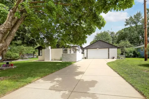 2817 W 108th Street Bloomington MN 55431