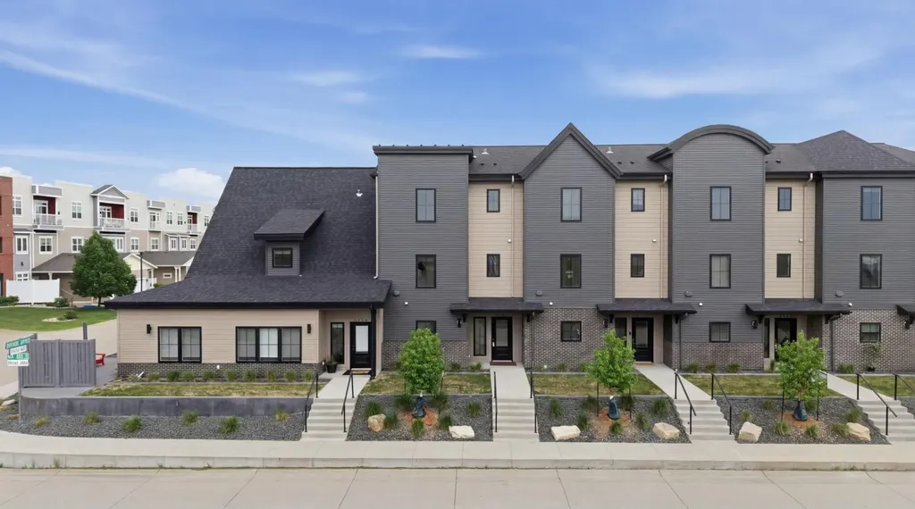 4162 Arthur Drive S Fargo ND 58104