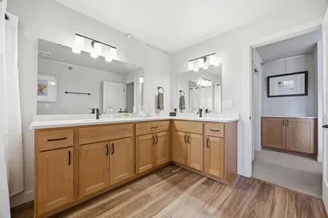 4162 Arthur Drive S Fargo ND 58104