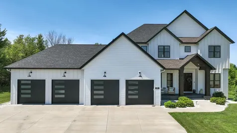 S8908 Chestnut Road Eau Claire WI 54701
