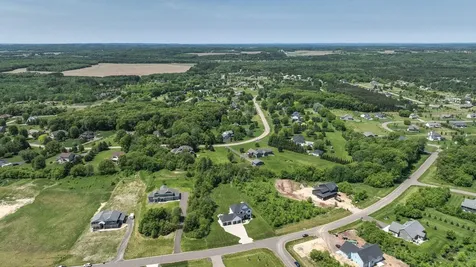 S8908 Chestnut Road Eau Claire WI 54701