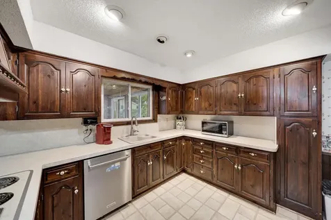 360 Sophia Avenue Hamburg MN 55339