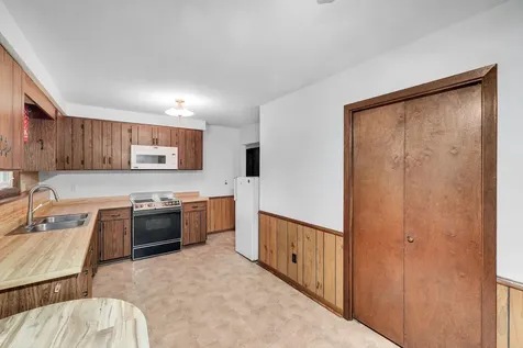 360 Sophia Avenue Hamburg MN 55339