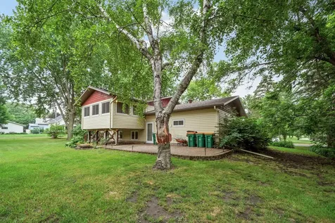 360 Sophia Avenue Hamburg MN 55339