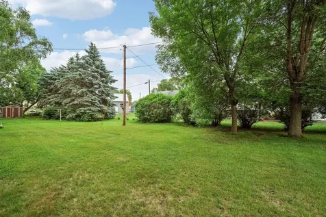 360 Sophia Avenue Hamburg MN 55339