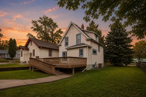 902 Dodd Road West Saint Paul MN 55118