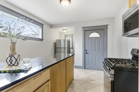 902 Dodd Road West Saint Paul MN 55118