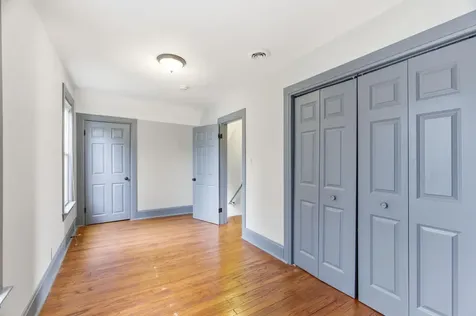 902 Dodd Road West Saint Paul MN 55118