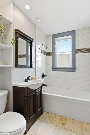 902 Dodd Road West Saint Paul MN 55118