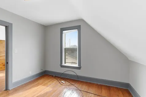 902 Dodd Road West Saint Paul MN 55118