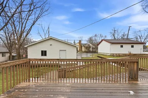 902 Dodd Road West Saint Paul MN 55118