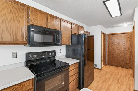 1133 Pecks Woods Drive New Brighton MN 55112